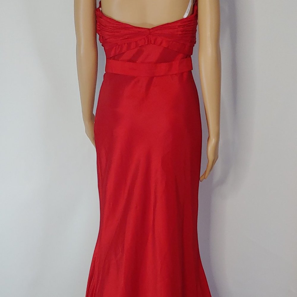 New Gigi Mermaid Style Formal Evening Gown in Red - Picture 3 of 4